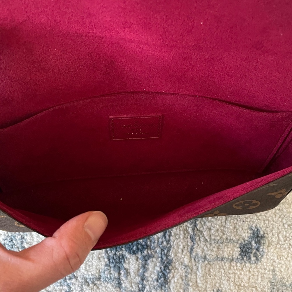Louis Vuitton Monogram Felicie Pochette - Picture 9 of 10